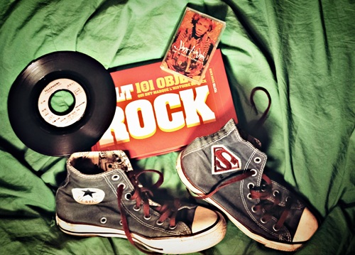 Outch Rocks Cult rock : les 101 objets qui ont marqué l’histoire du rock – GM ...